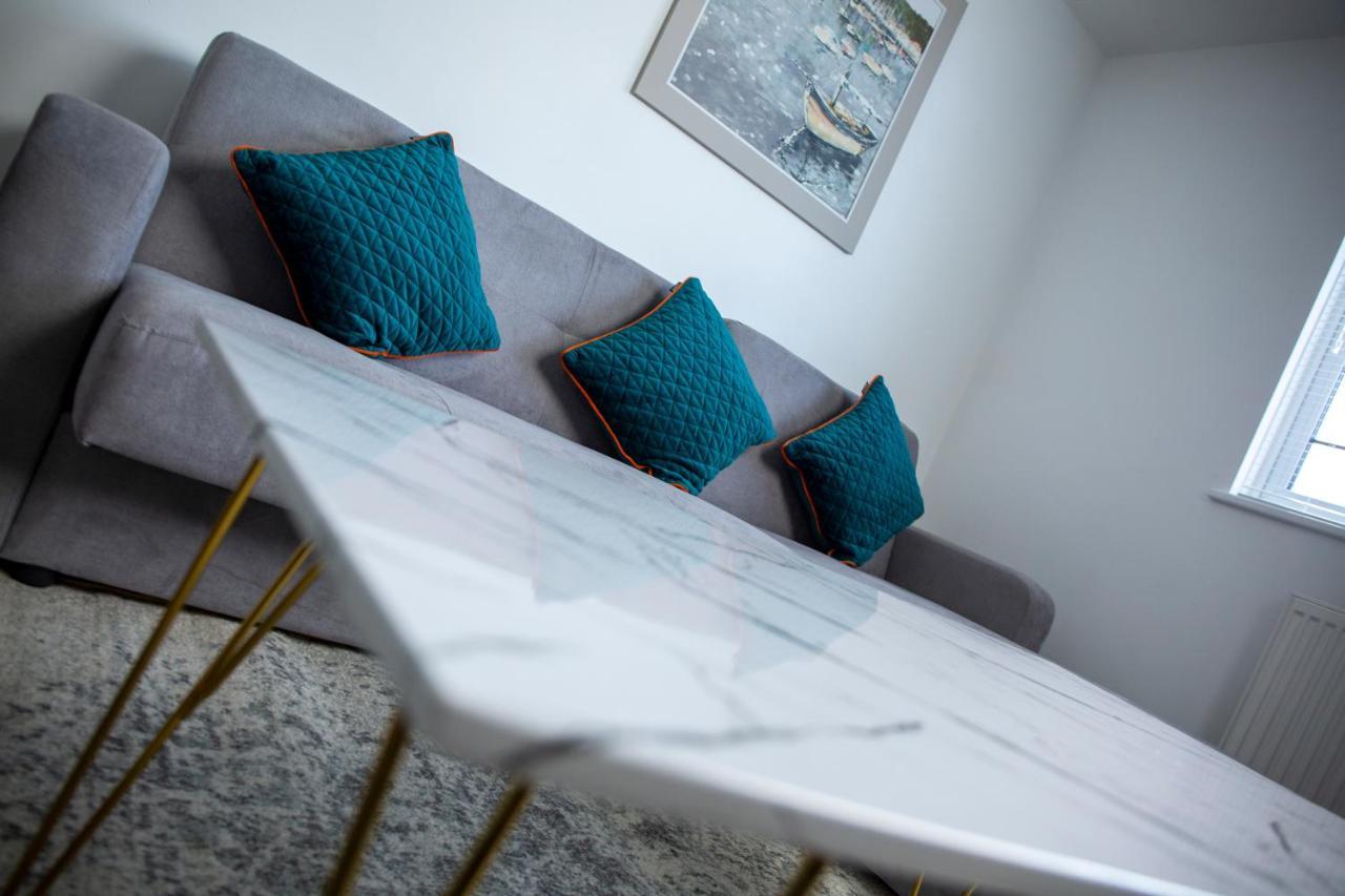 Modern Townhouse Apartment With Free Parking And Wifi Stratford-upon-Avon Extérieur photo
