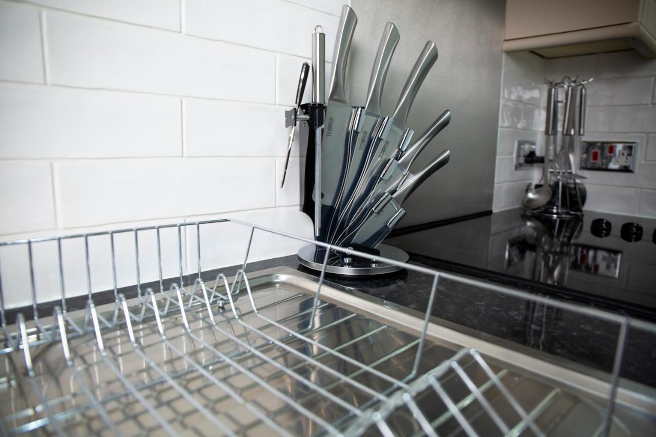 Modern Townhouse Apartment With Free Parking And Wifi Stratford-upon-Avon Extérieur photo